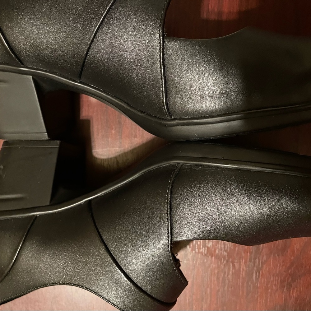 Clarks Black Leather Women's Shoes - Picture 5 of 8
